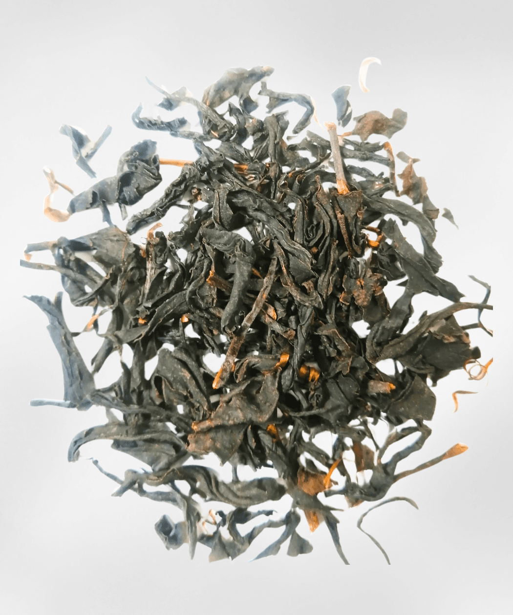 Zairai Shimizu black tea loose leaves close-up
